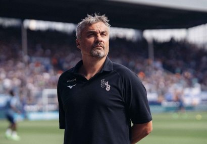 Bundesliqa klubu baş məşqçisini qovdu