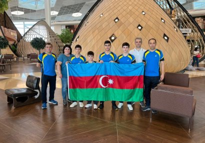 Stolüstü tennisçilərimiz Tbilisiyə yollandı