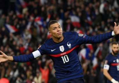 Mbappe milli üçün fotosessiyadan imtina etdi - Qalmaqal