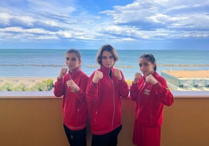 Üç qız boksçumuz Avropa çempionatında medalı təmin etdi