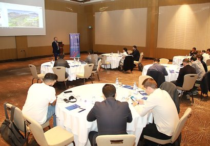 Premyer Liqa və Divizion klubları üçün seminar keçirildi