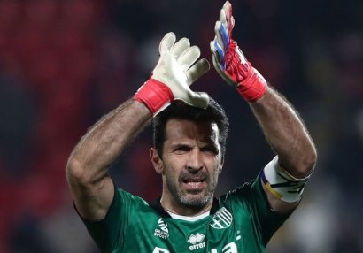 Buffon hansı komandanı çalışdırmaq istəyir? - Özü dedi