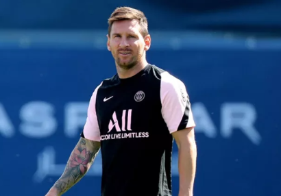 Messi ayın ən yaxşısı seçildi