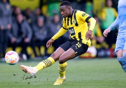 17 yaşlı istedadlı futbolçu 4 top klubun hədəfində