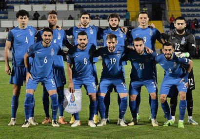 De Byazi milliyə 27 futbolçu çağırdı - Kimlər kənarda qaldı?