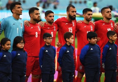 İran hakimiyyəti himni oxumayan futbolçuları necə cəzalandıracaq?
