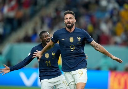 Jiru Anriyə, Mbappe Pele ilə Ouenə şərik oldu