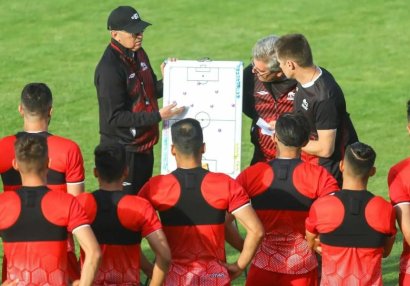 Azərbaycan klubunda baş məşqçi istefası