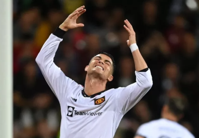 Ronaldu London klubuna keçir - SON DURUM