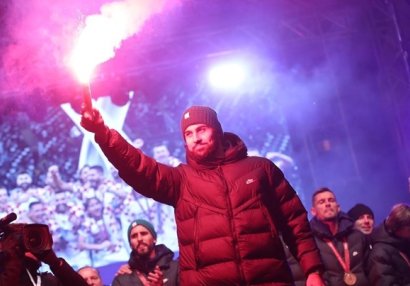 Bu hərəkəti yüz milyonluq futbolçuya baha başa gələ bilər - VİDEO