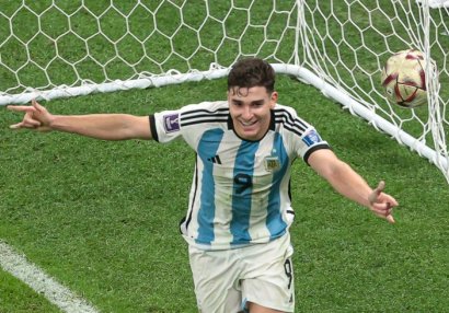 Məşhur veteran Alvaresi Mbappe və Holanddan üstün sayır
