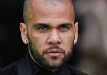 Dani Alves cinsi zorakılıqda ittiham olunur