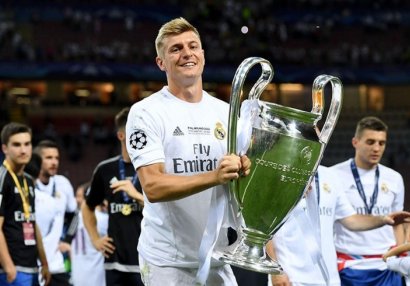 Ançelotti Toni Kroosun gələcəyi barədə nə düşünür?