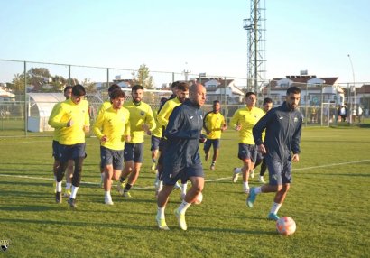 “Turan Tovuz”dan Antalyada ilk, “Kəpəz”dən növbəti məşq