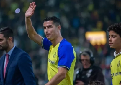 Ronaldu üçün zümrüddən bahalı daşlardan saat hazırlandı - FOTO