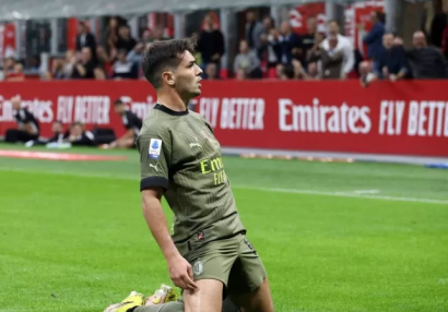 İspan futbolçu vətəndaşlığını dəyişdi