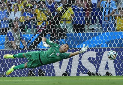 Keylor Navas İngiltərə klubuna keçir