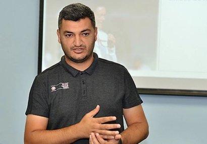 Həsənov qadın futbolunu kişilərə dəyişdi - Özü açıqladı