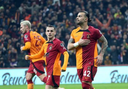 “Qalatasaray” əzmkar qələbəyə sevindi