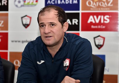Elmar Baxşıyev \