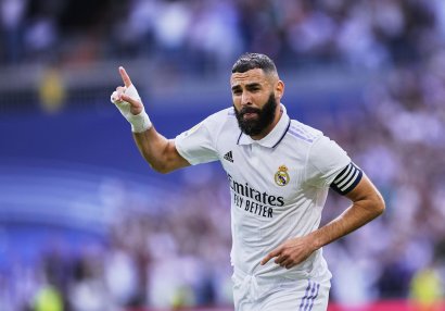 Benzema tərəddüd edir