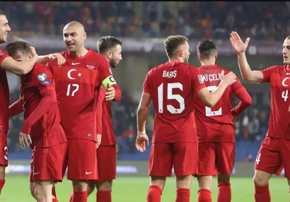 Türk ulduz Madrid klubunda 
