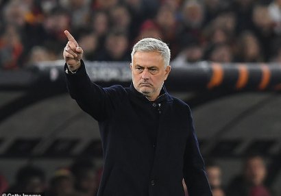 Günün transfer şayiələri: Mourinyu İngiltərəyə qayıdır?
