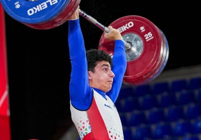 Azərbaycanlı atletdən DÇ-də 3 medal, iki rekord!