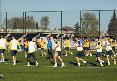“Kəpəz” yeni məşq mərkəzində ilk məşqə çıxdı