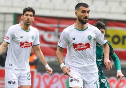 Emrelinin komandası autsayderlə bacarmadı