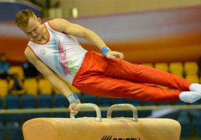 AÇ-də dörd gimnastla