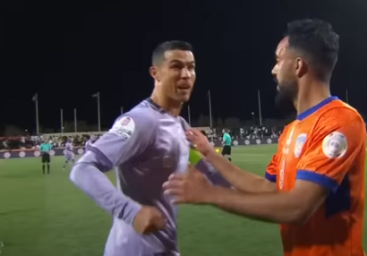 Ronaldudan rəqib futbolçuya: \