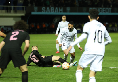 “Qarabağ”la “Neftçi” eyni turda büdrədi - Tura baxış