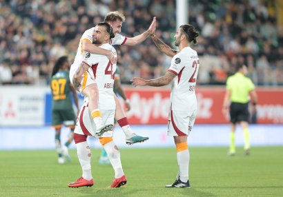 “Qalatasaray”dan darmadağın