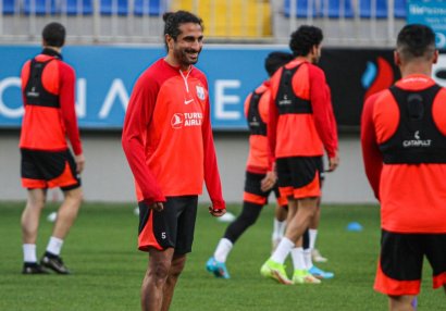 “Neftçi” “Qarabağ”la oyunun hazırlığını yekunlaşdırdı
