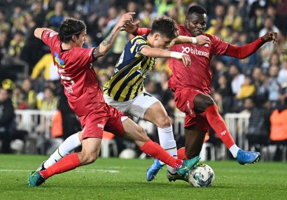 “Fənərbağça” finalda!