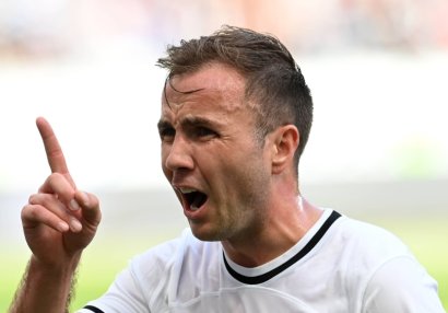Götze ilə müqavilə yeniləndi - RƏSMİ