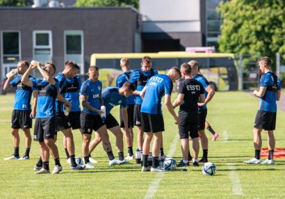 Estoniya millisi Bakıya ciddi itkilərlə gəlir