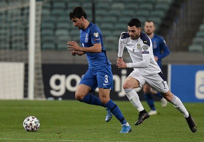 De Byazi daha bir futbolçunu \