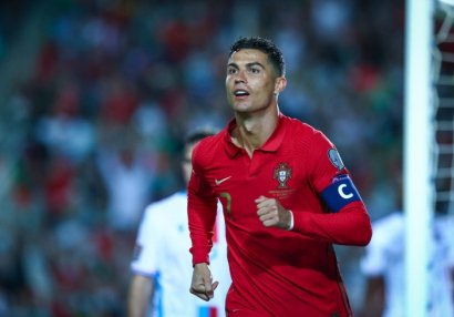 Ronaldu Ginnesin rekordlar kitabına düşdü