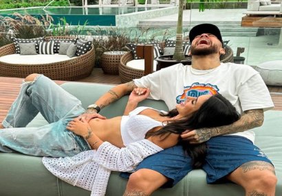 Neymar xəyanət etdiyi sevgilisindən üzr istədi