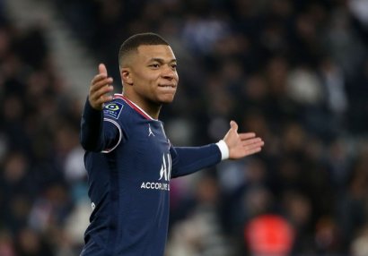 Mbappe iyulda \