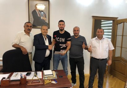 “Qarabağ”ın futbolçusu “İrəvan”da
