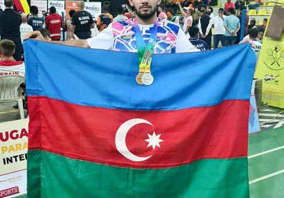 İbrahim Əliyev Uqandada iki medal qazandı