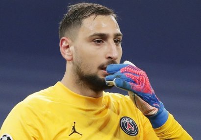Donnarumma hücuma məruz qaldı - Əl qolunu bağlayıb...