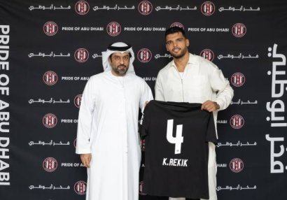 “Sevilya” futbolçusunu BƏƏ klubuna satdı