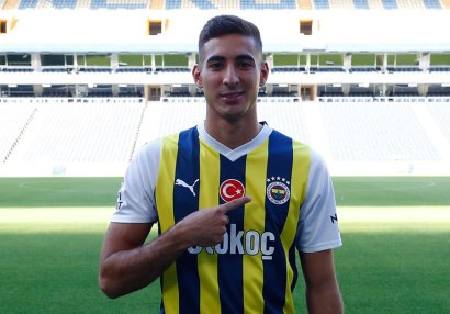 Türkiyə millisinin üzvü rəsmən “Fənərbağça”da