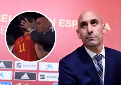 Federasiya rəhbərinin öpüşü ilə FİFA \