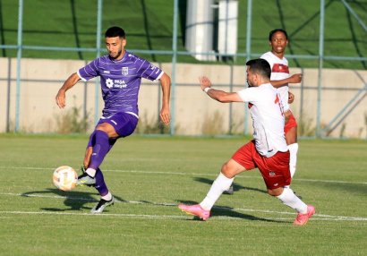 Millimizin futbolçusu üçün yubiley oyunu