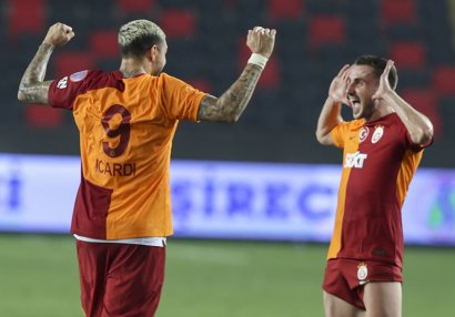 “Qalatasaray”dan darmadağın